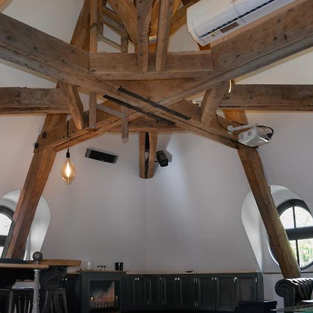 Loft Dans Le Clocher Face Au Chateau Bonnelles Exterior foto